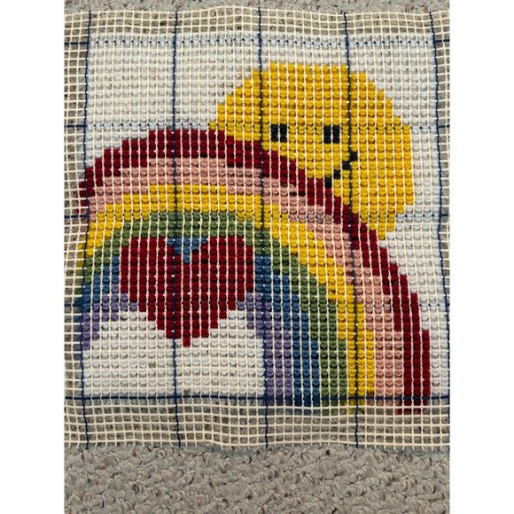 Completed Sunshine Rainbow Heart Latch Hook Rug 12x12 WonderArt - Picture 11 of 11